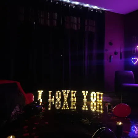 Mit Whirlpool, Sauna, Pole Dance Und Mehr Apartment Essen